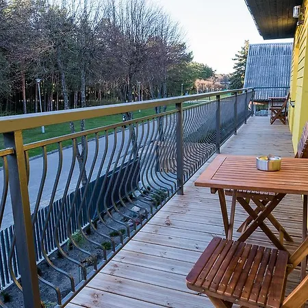 Paulinastar Apartment *